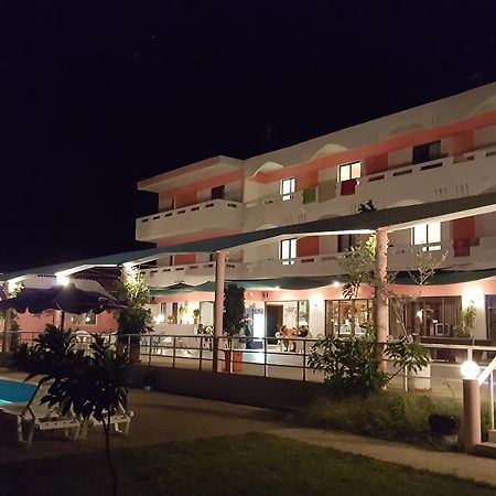 Oleander Studios Φαληράκι Εξωτερικό φωτογραφία